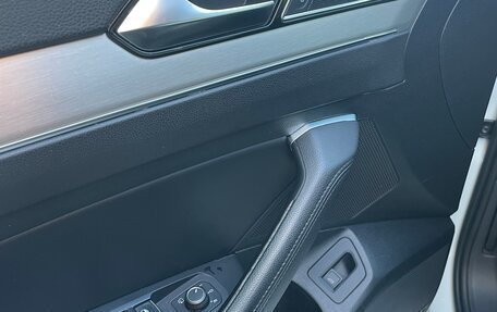 Volkswagen Passat B8 рестайлинг, 2018 год, 2 590 000 рублей, 23 фотография