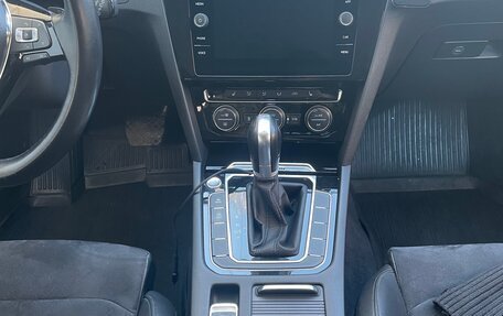 Volkswagen Passat B8 рестайлинг, 2018 год, 2 590 000 рублей, 27 фотография