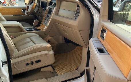 Lincoln Navigator, 2007 год, 2 500 000 рублей, 11 фотография