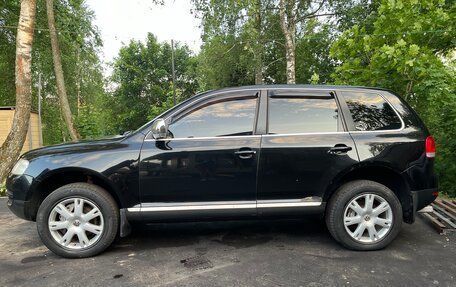 Volkswagen Touareg III, 2005 год, 710 000 рублей, 3 фотография