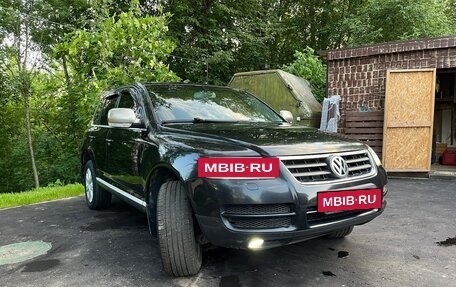 Volkswagen Touareg III, 2005 год, 710 000 рублей, 2 фотография