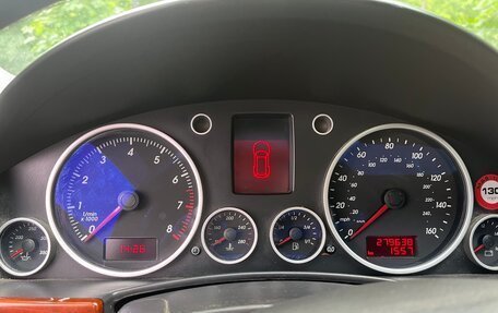 Volkswagen Touareg III, 2005 год, 710 000 рублей, 22 фотография