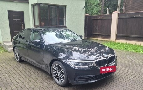 BMW 5 серия, 2019 год, 3 900 000 рублей, 2 фотография