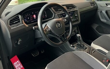 Volkswagen Tiguan II, 2019 год, 3 150 000 рублей, 1 фотография