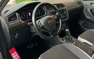 Volkswagen Tiguan II, 2019 год, 3 150 000 рублей, 1 фотография