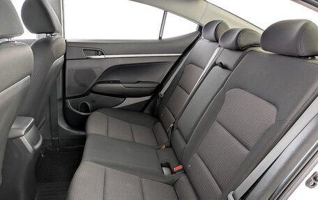 Hyundai Elantra VI рестайлинг, 2019 год, 1 690 000 рублей, 12 фотография