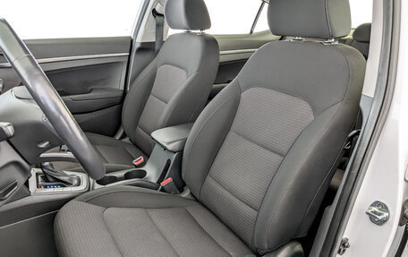 Hyundai Elantra VI рестайлинг, 2019 год, 1 690 000 рублей, 20 фотография