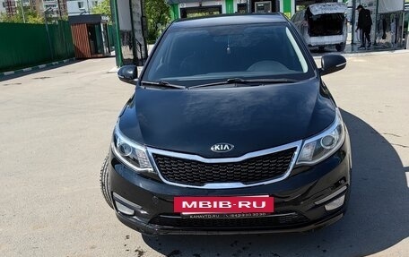 KIA Rio III рестайлинг, 2017 год, 1 000 000 рублей, 3 фотография