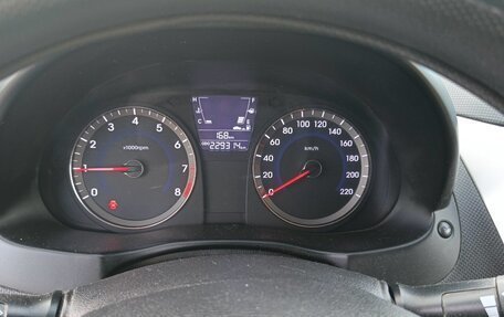 Hyundai Solaris II рестайлинг, 2011 год, 650 000 рублей, 6 фотография