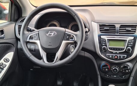 Hyundai Solaris II рестайлинг, 2012 год, 670 000 рублей, 14 фотография