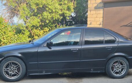 BMW 3 серия, 1993 год, 350 000 рублей, 3 фотография