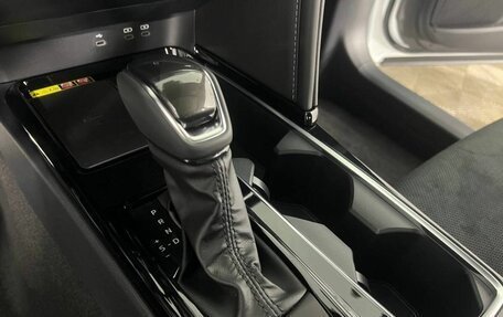 Toyota Camry, 2024 год, 4 890 000 рублей, 13 фотография