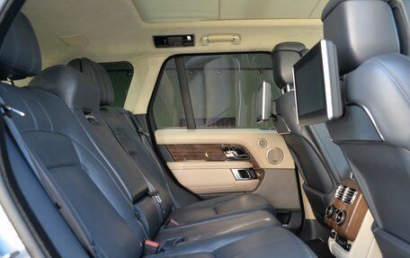 Land Rover Range Rover IV рестайлинг, 2018 год, 7 100 000 рублей, 32 фотография