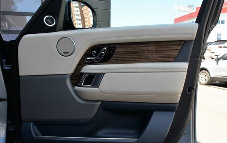 Land Rover Range Rover IV рестайлинг, 2018 год, 7 100 000 рублей, 33 фотография