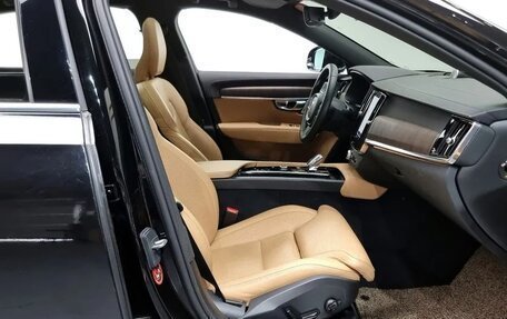 Volvo S90 II рестайлинг, 2022 год, 3 700 000 рублей, 14 фотография