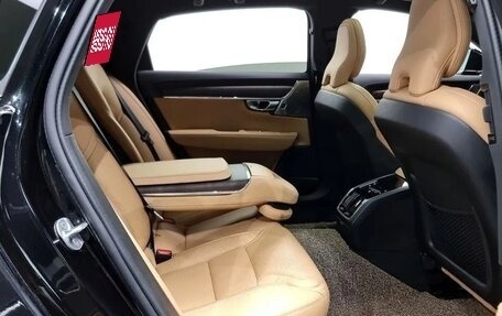 Volvo S90 II рестайлинг, 2022 год, 3 700 000 рублей, 16 фотография