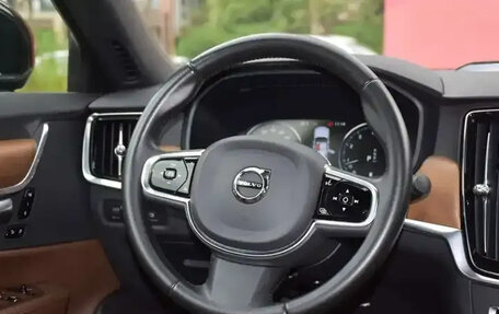 Volvo S90 II рестайлинг, 2021 год, 2 835 000 рублей, 8 фотография