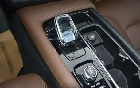 Volvo S90 II рестайлинг, 2021 год, 2 835 000 рублей, 10 фотография