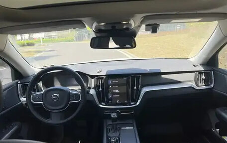 Volvo S60 III, 2020 год, 2 235 000 рублей, 2 фотография