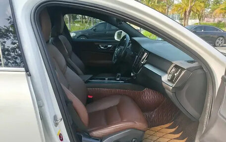 Volvo S60 III, 2022 год, 2 235 000 рублей, 6 фотография