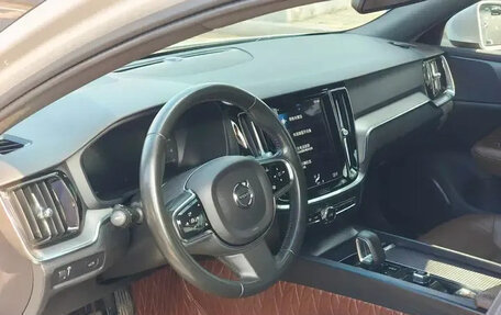 Volvo S60 III, 2022 год, 2 235 000 рублей, 14 фотография
