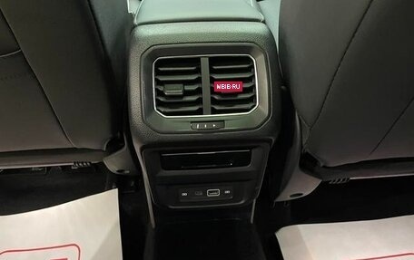 Volkswagen Tiguan II, 2022 год, 2 500 000 рублей, 17 фотография