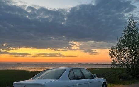 BMW 5 серия, 1991 год, 550 000 рублей, 3 фотография