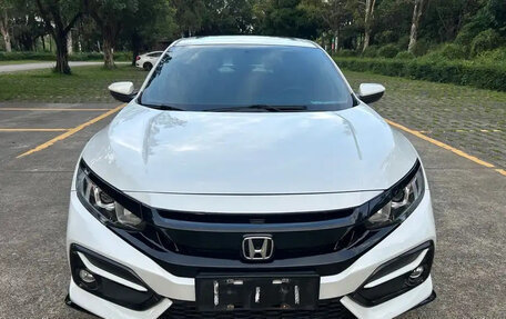 Honda Civic, 2022 год, 1 600 000 рублей, 2 фотография
