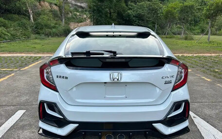 Honda Civic, 2022 год, 1 600 000 рублей, 6 фотография