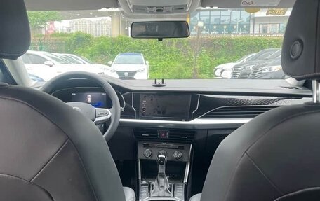Volkswagen Passat B8 рестайлинг, 2022 год, 1 650 000 рублей, 10 фотография