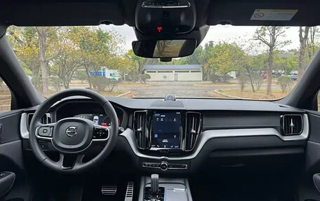 Volvo XC60 II, 2021 год, 2 735 000 рублей, 2 фотография