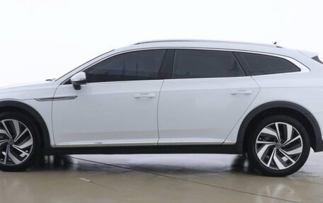 Volkswagen Passat CC, 2022 год, 2 490 000 рублей, 8 фотография