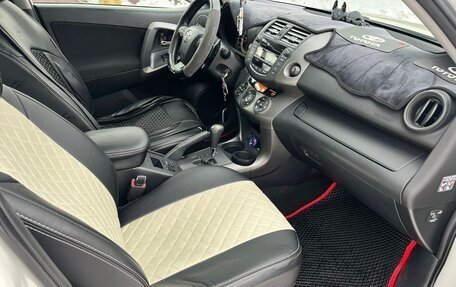 Toyota RAV4, 2011 год, 2 000 000 рублей, 18 фотография