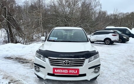 Toyota RAV4, 2011 год, 2 000 000 рублей, 24 фотография