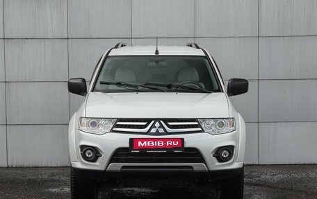 Mitsubishi Pajero Sport II рестайлинг, 2014 год, 2 540 000 рублей, 3 фотография