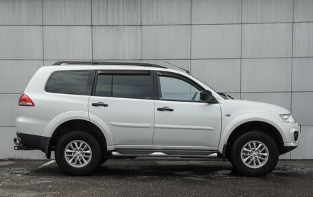 Mitsubishi Pajero Sport II рестайлинг, 2014 год, 2 540 000 рублей, 5 фотография