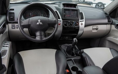 Mitsubishi Pajero Sport II рестайлинг, 2014 год, 2 540 000 рублей, 6 фотография