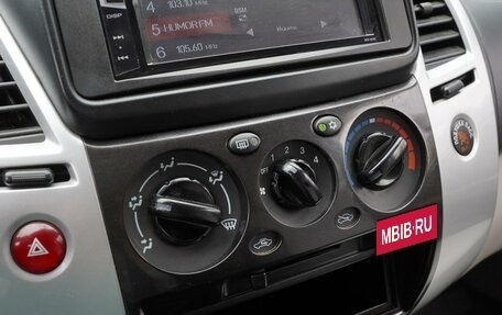 Mitsubishi Pajero Sport II рестайлинг, 2014 год, 2 540 000 рублей, 14 фотография