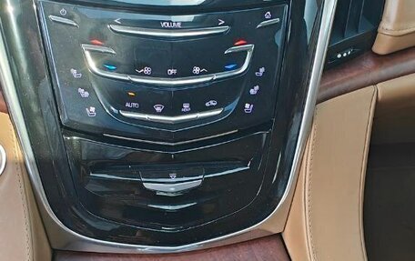 Cadillac Escalade IV, 2016 год, 3 883 500 рублей, 7 фотография