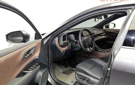Toyota Crown, 2024 год, 4 694 000 рублей, 5 фотография
