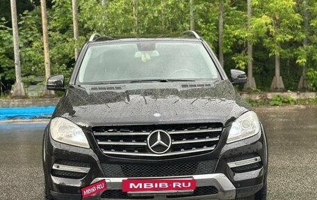 Mercedes-Benz M-Класс, 2012 год, 2 350 000 рублей, 2 фотография