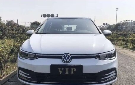 Volkswagen Golf VIII, 2020 год, 1 300 000 рублей, 2 фотография