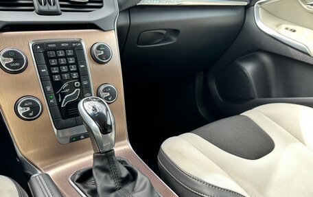 Volvo V40 Cross Country I, 2013 год, 1 050 000 рублей, 12 фотография