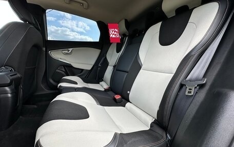 Volvo V40 Cross Country I, 2013 год, 1 050 000 рублей, 19 фотография