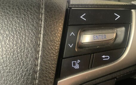 Toyota Land Cruiser Prado 150 рестайлинг 2, 2022 год, 6 400 000 рублей, 6 фотография