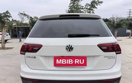 Volkswagen Tiguan II, 2020 год, 1 850 000 рублей, 5 фотография