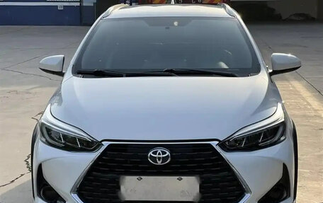 Toyota Yaris XP150 рестайлинг, 2022 год, 990 060 рублей, 2 фотография