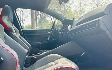Volkswagen Golf GTI, 2021 год, 2 090 099 рублей, 10 фотография