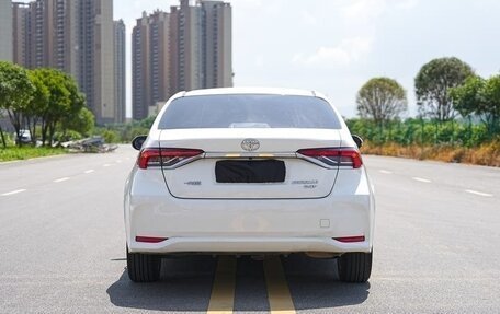 Toyota Corolla, 2022 год, 1 265 000 рублей, 10 фотография