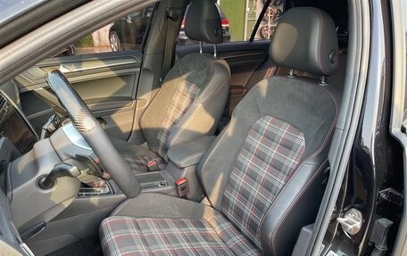 Volkswagen Golf GTI VII, 2019 год, 2 399 099 рублей, 10 фотография